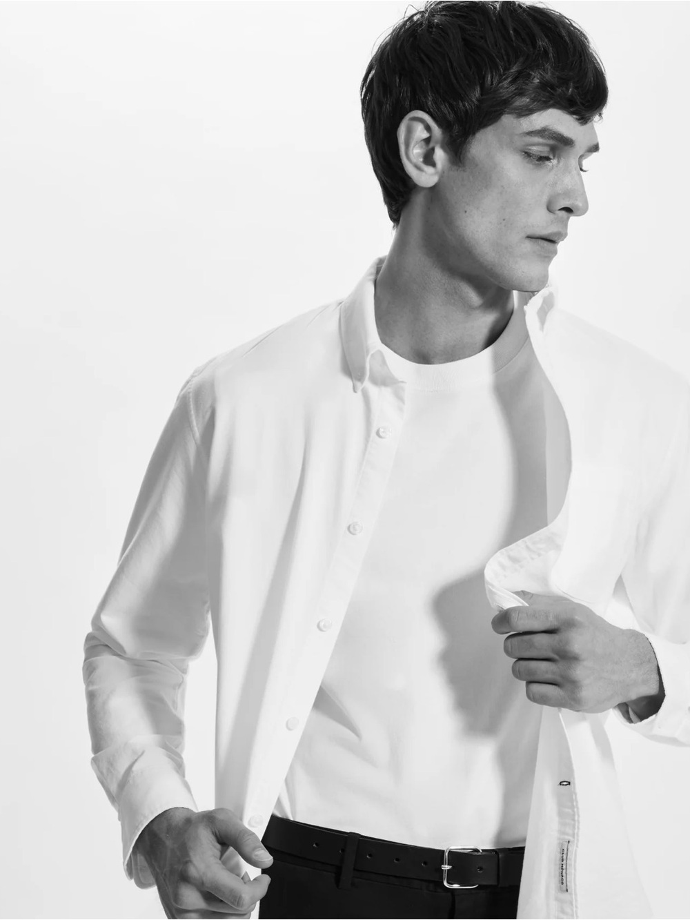 Club Monaco White Long-Sleeve Button Down Shirt